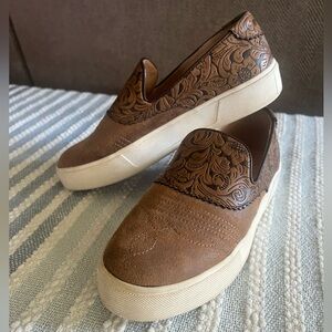 Volatile Casual Footwear in Brown and Cream